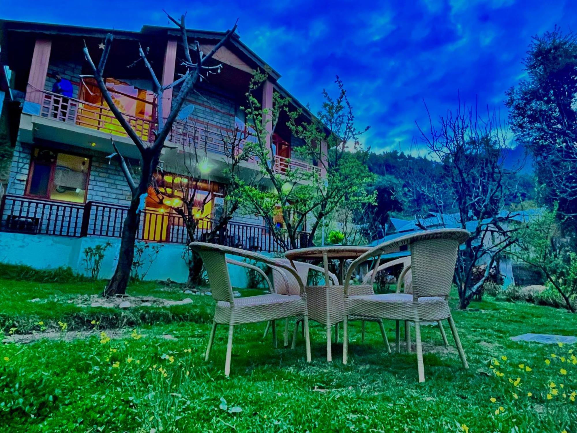 Munnar Tea Estate Cottage And Resort - Away From City Hustle Zewnętrze zdjęcie